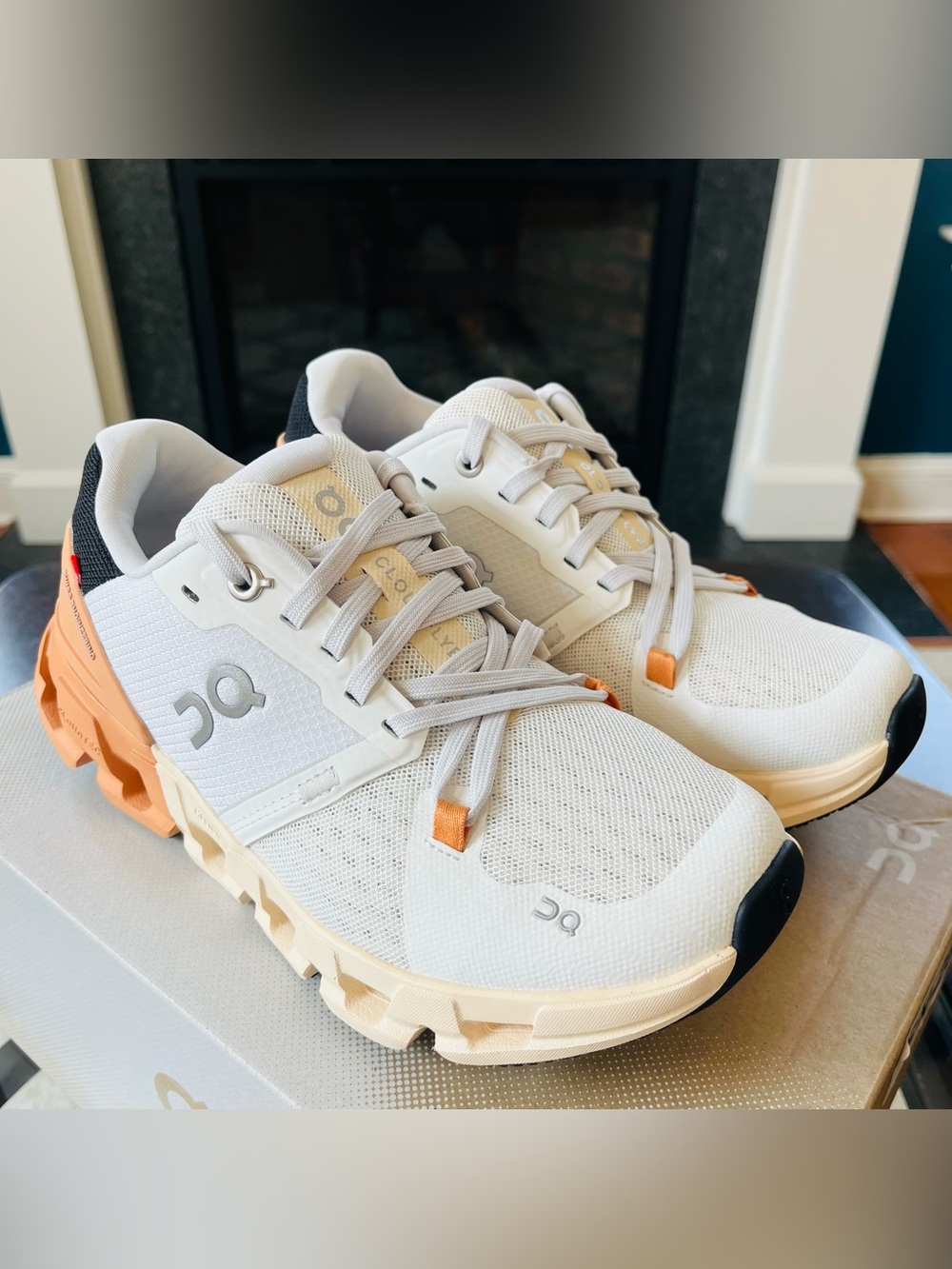 On Cloudflyer 4 Women's Sneakers Running Shoes White/Copper 71.98667 - Picture 3 of 8